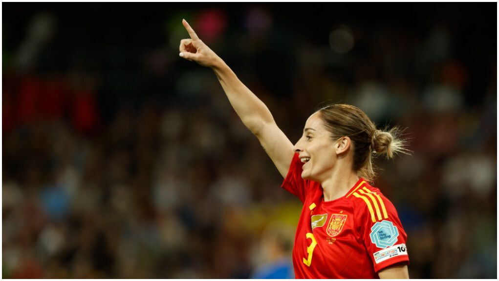  Esther González celebrando su gol frente a Italia. (EFE)