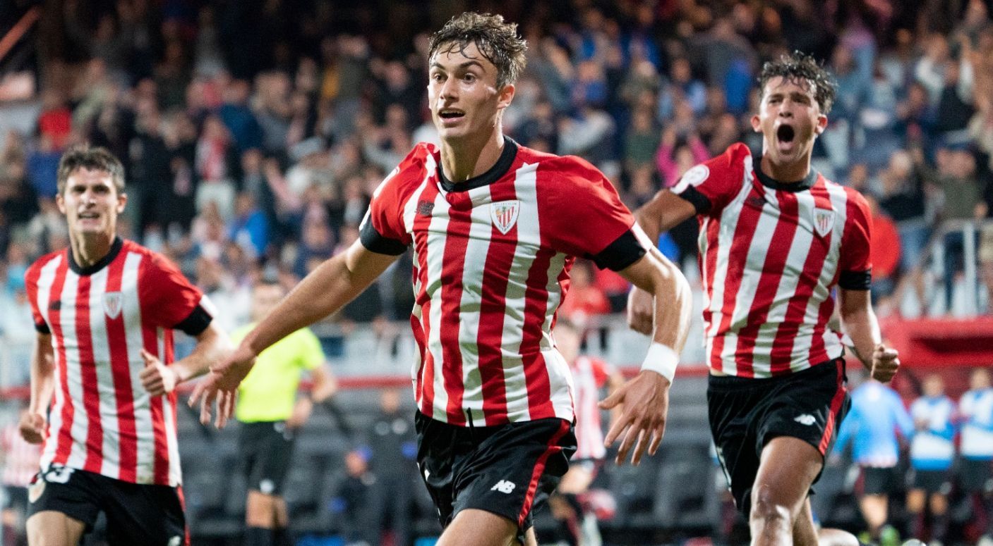 Goti celebra un tanto precisamente en un derbi vasco ante el filial de la Real Sociedad.