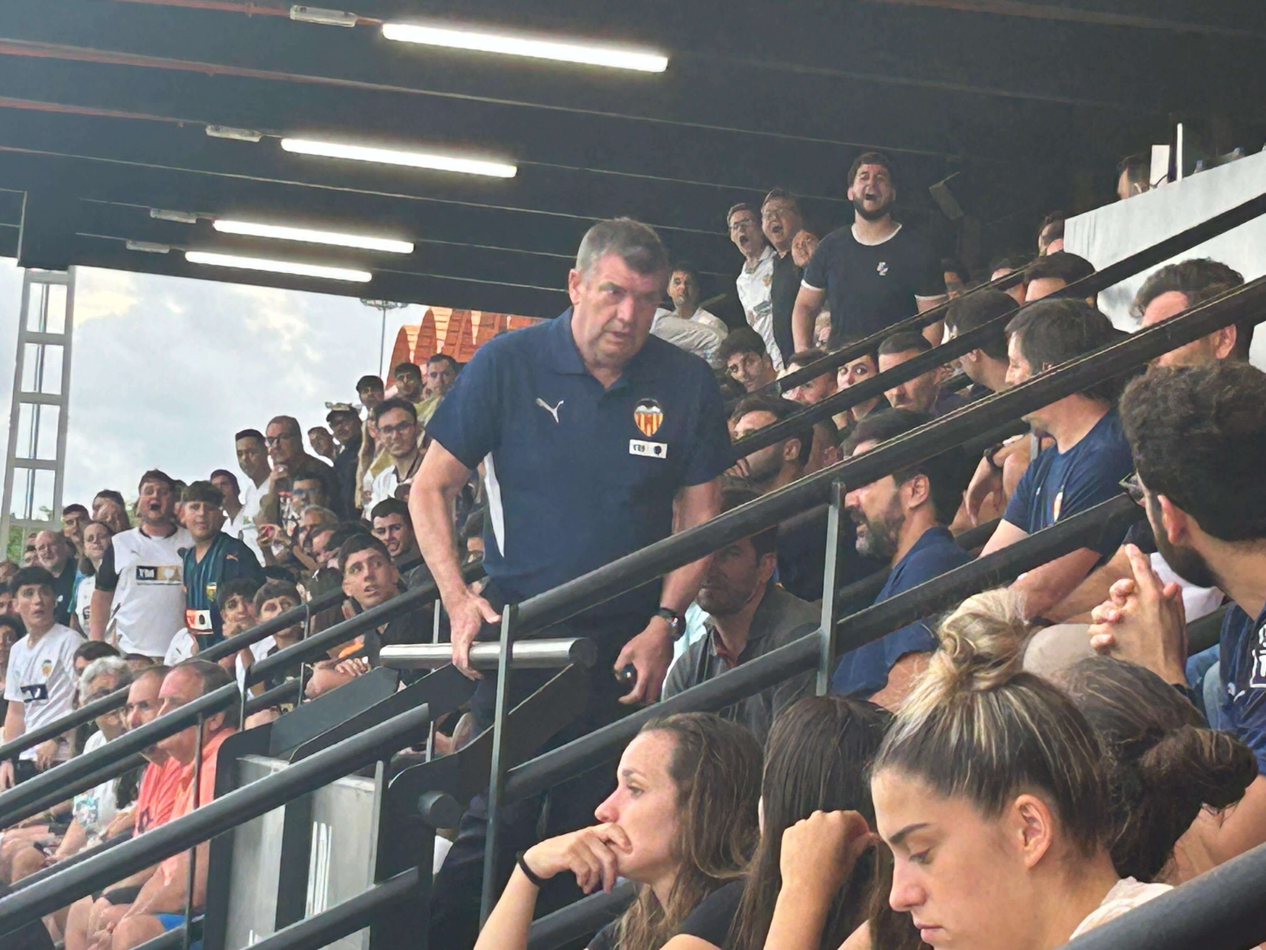  Gourlay silbado en el Valencia CF - Leganés