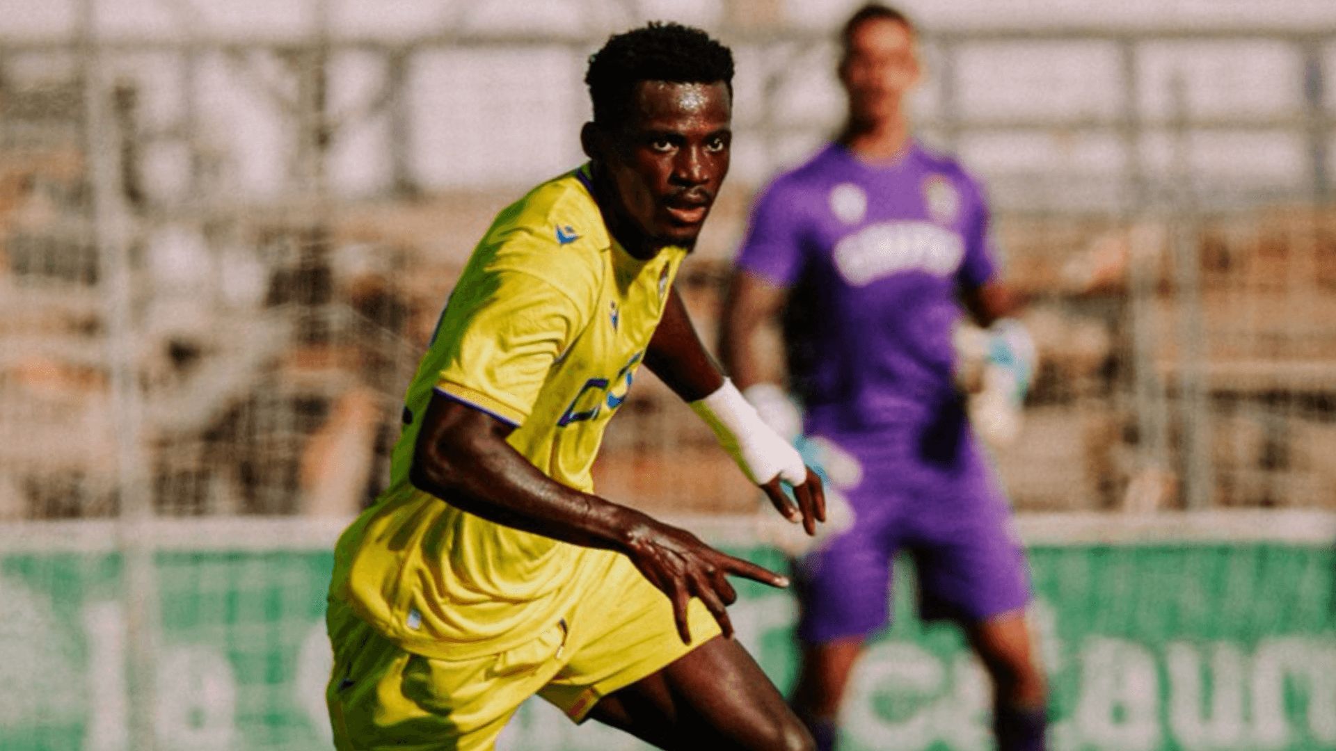  Isaac Obeng, en un partido de pretemporada del Cádiz.
