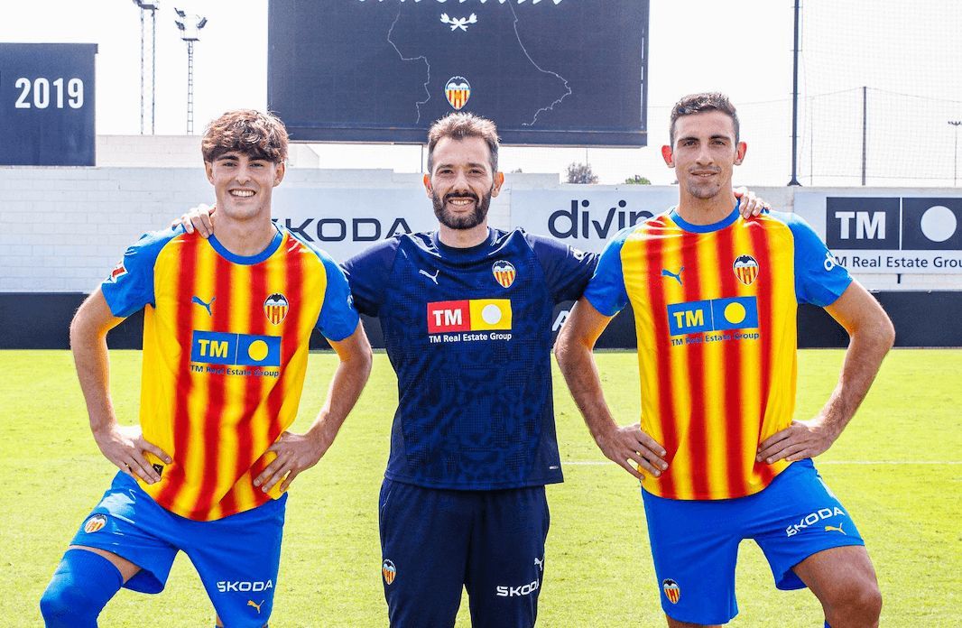  Javi Guerra y Tárrega, son renovaciones con valor de fichajes del Valencia CF