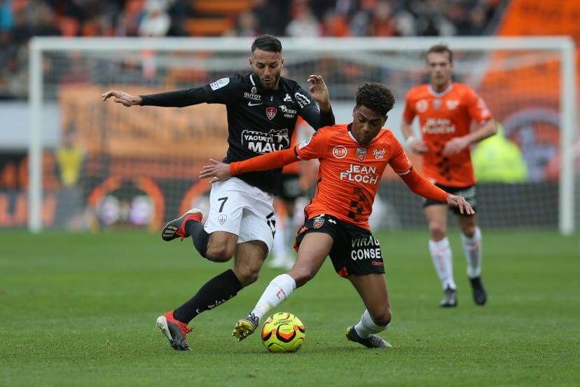  Julien Ponceau, en el Lorient.