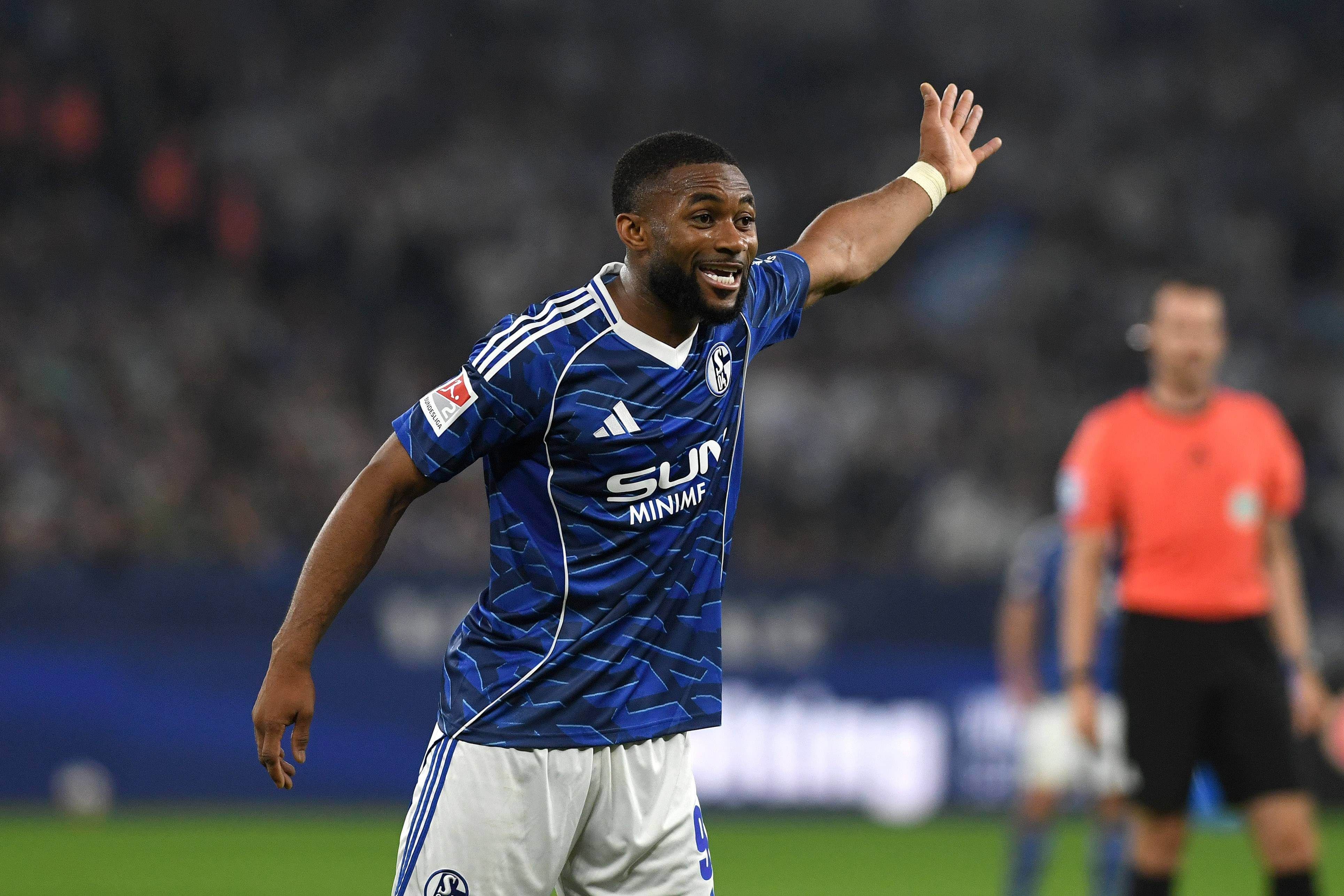 Moussa Sylla, durante un partido con el Schalke 04.