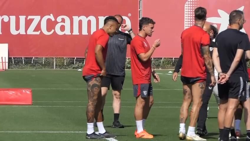  Pedrosa, junto a Mariano y Sergio Ramos tras el pasillo.