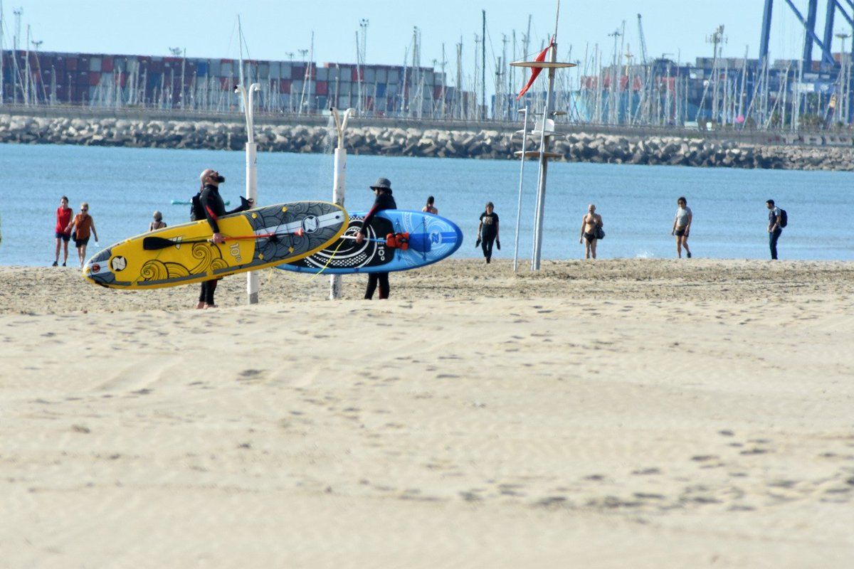 Playa de Valencia primer día de alivio