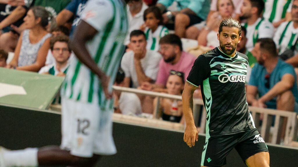  Ricardo Rodríguez, ante el Córdoba.