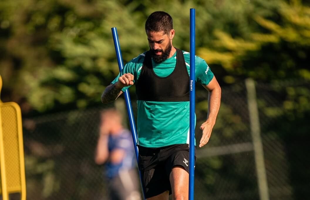  Isco Alarcón, entrenando con el Betis.