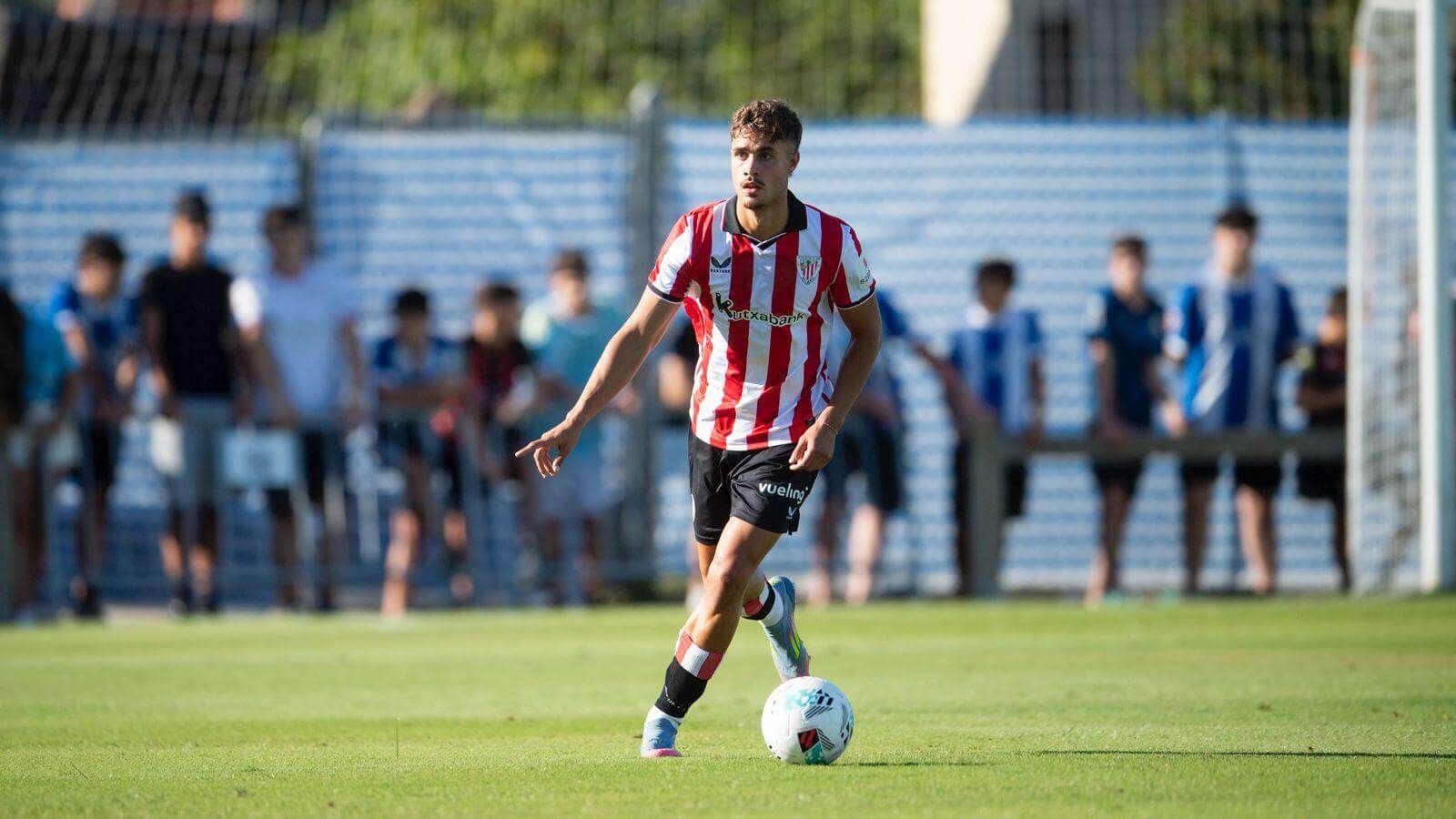 Hugo Rincón, en acción ante el Alavés en Laguardia durante la pretemporada pasada.