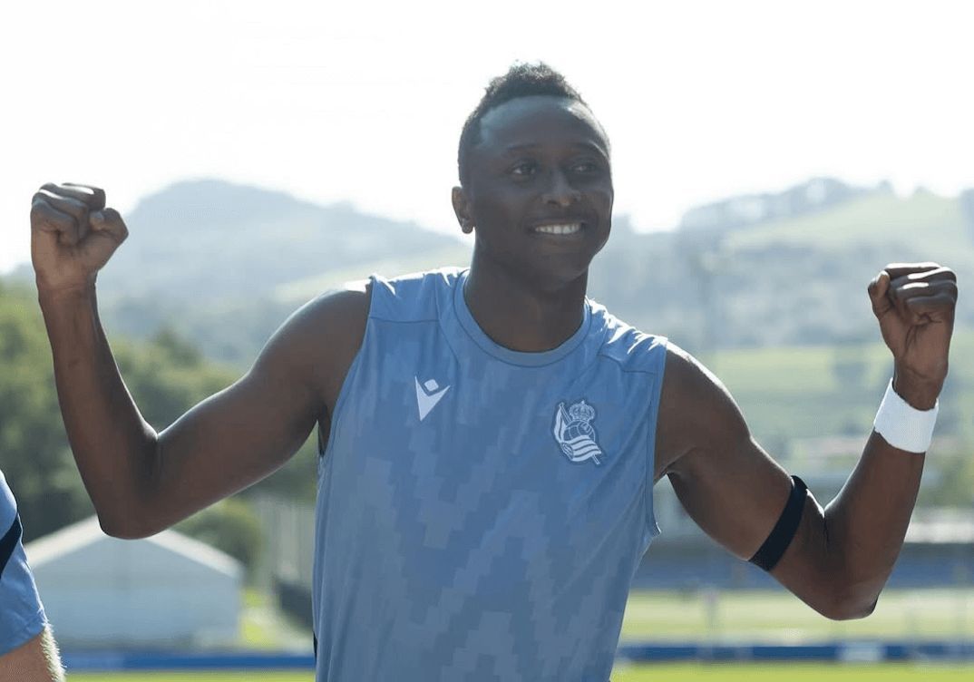 Sadiq Umar se entrena con la Real Sociedad