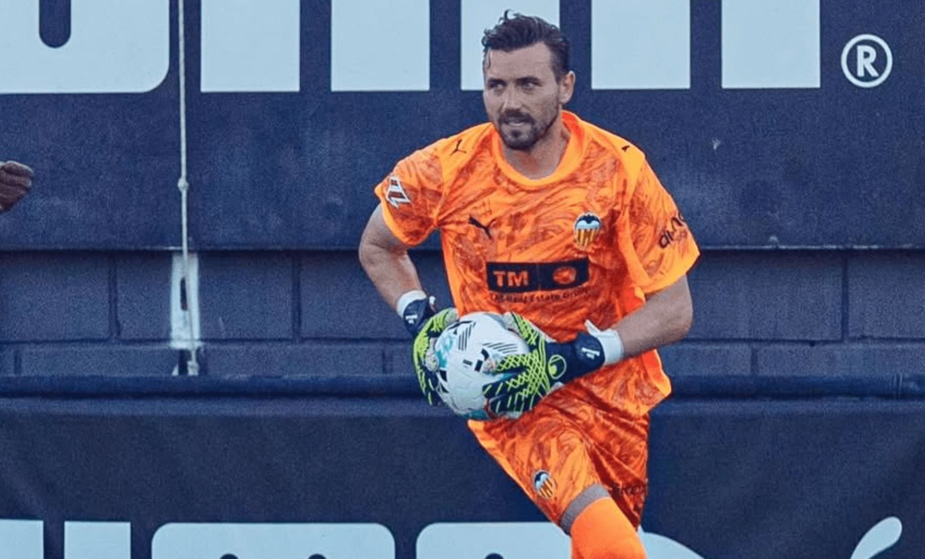  Santi Cañizares comprende a Stole Dimitrievski