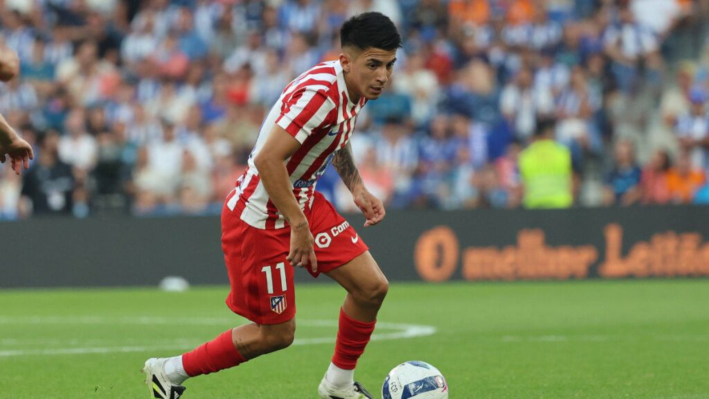  Thiago Almada durante el partido ante el Oporto (Fuente: Cordon Press)