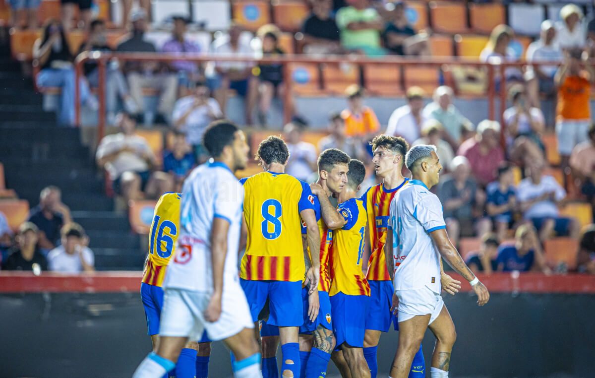  Valencia-Olympique (Foto:Valencia CF)