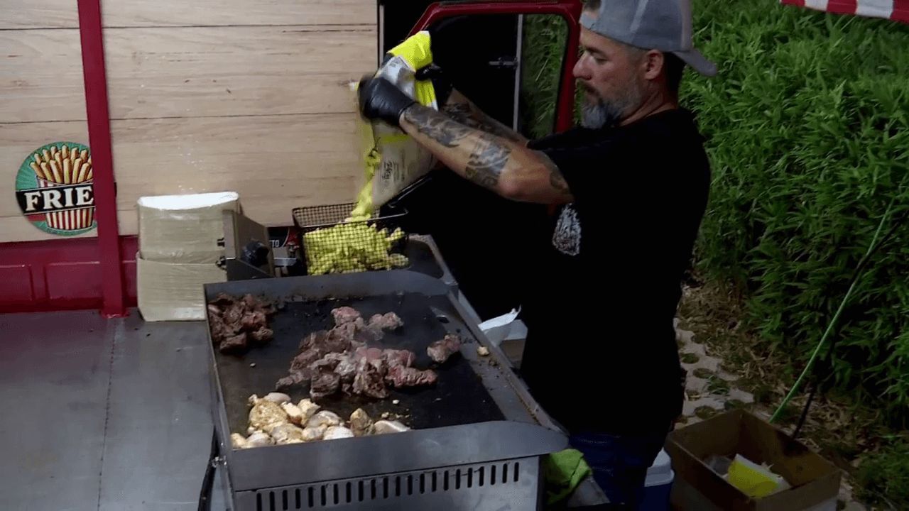  Los puestos de comida en el partido de Madrid Bravos (ElDesmarque)