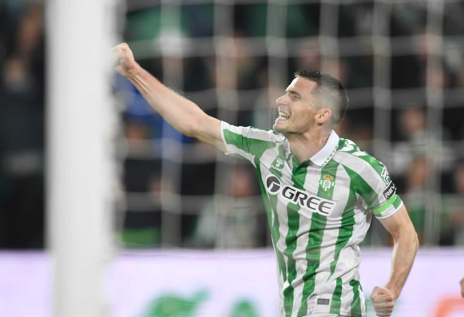  Romain Perraud celebra su gol ante el Athletic Club
