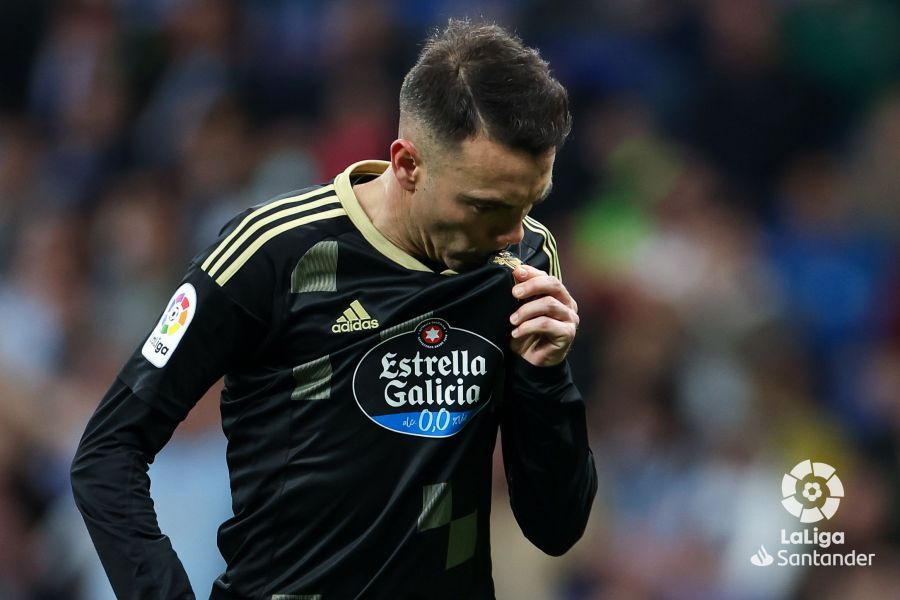  Iago Aspas ante el Espanyol en Cornellá..