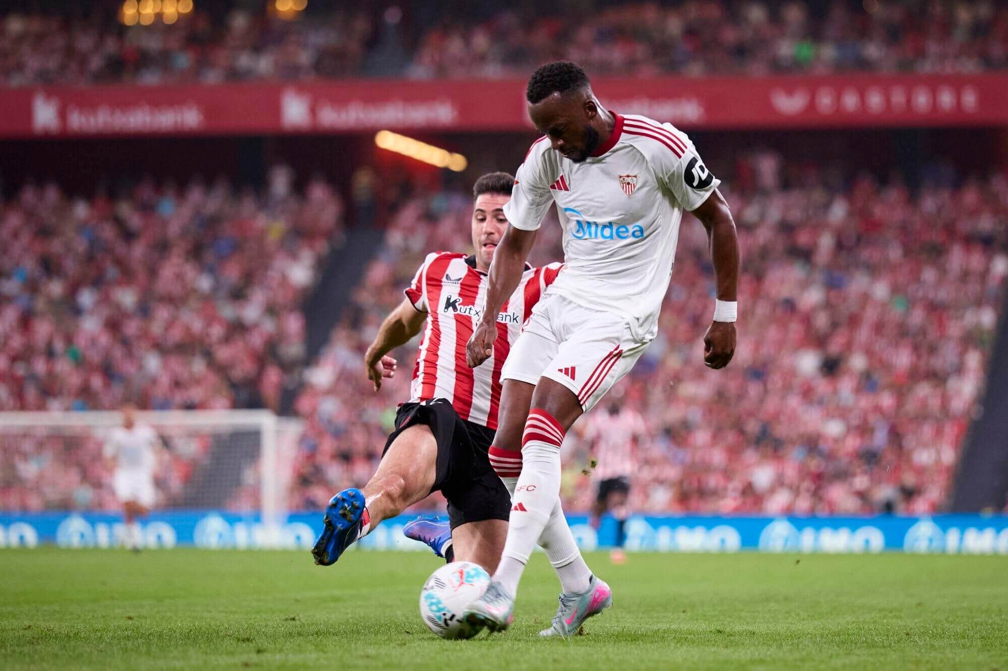 Lukebakio, ante el Athletic