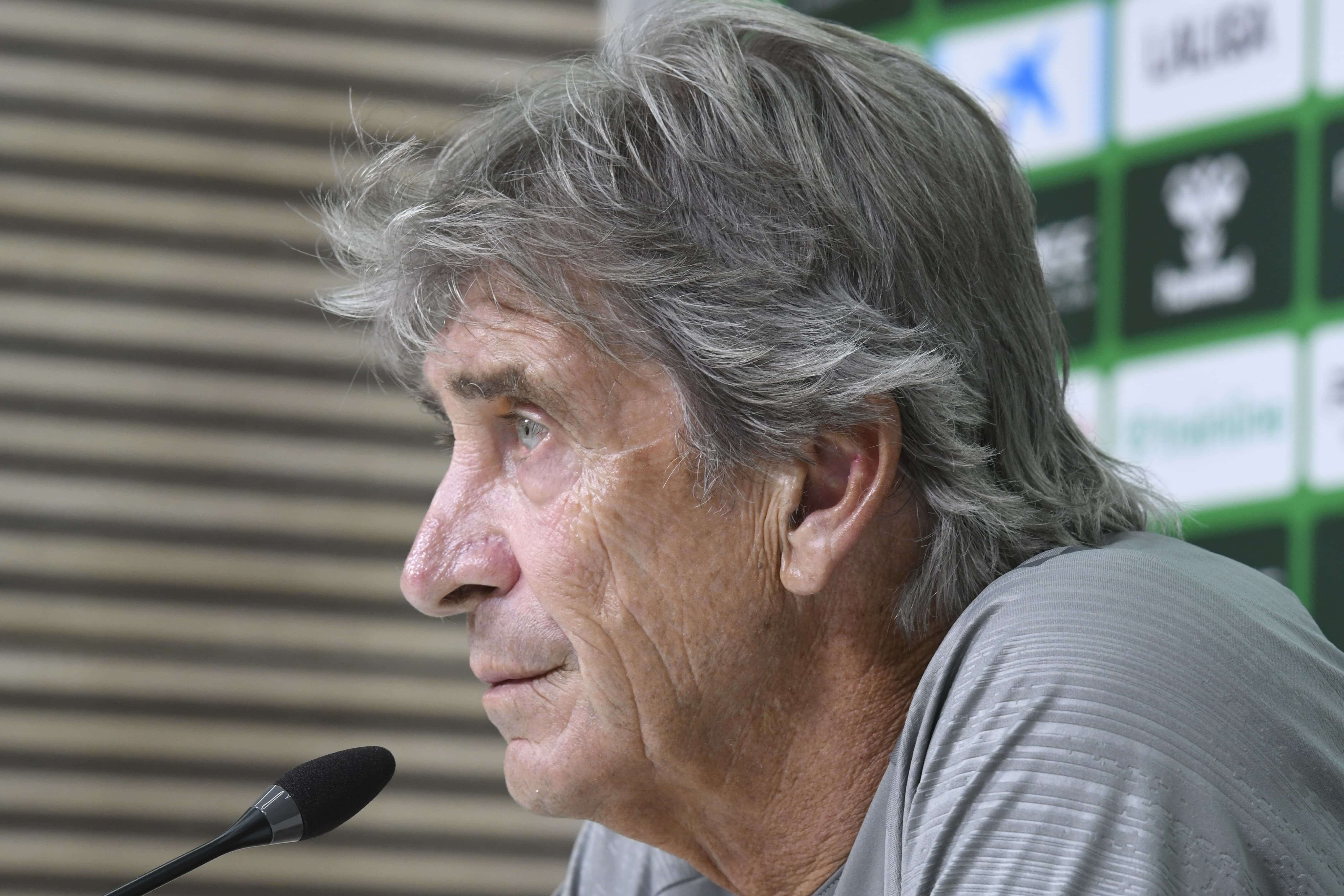  Manuel Pellegrini, entrenador del Real Betis (foto: Kiko Hurtado).