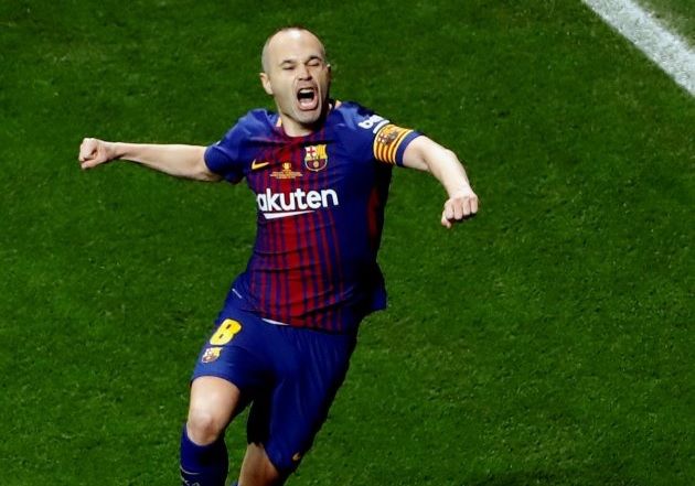  Andrés Iniesta festeja su gol con el Barcelona.