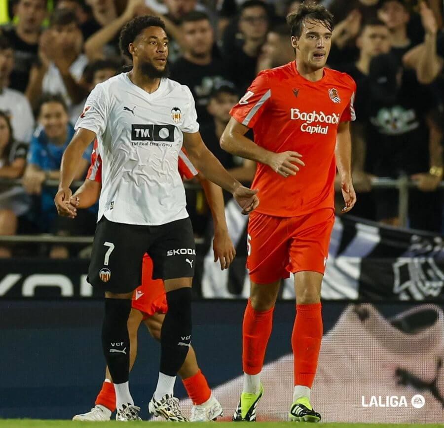 Arnaut Danjuma debuta con el Valencia CF