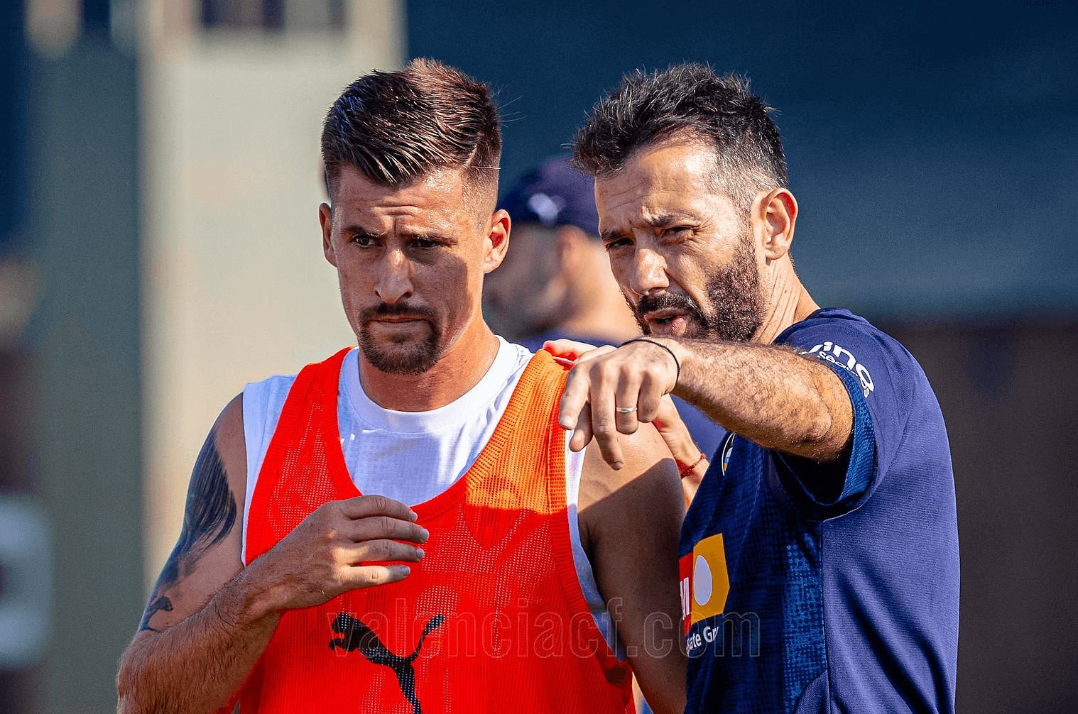  Baptiste Santamaría con Carlos Corberán