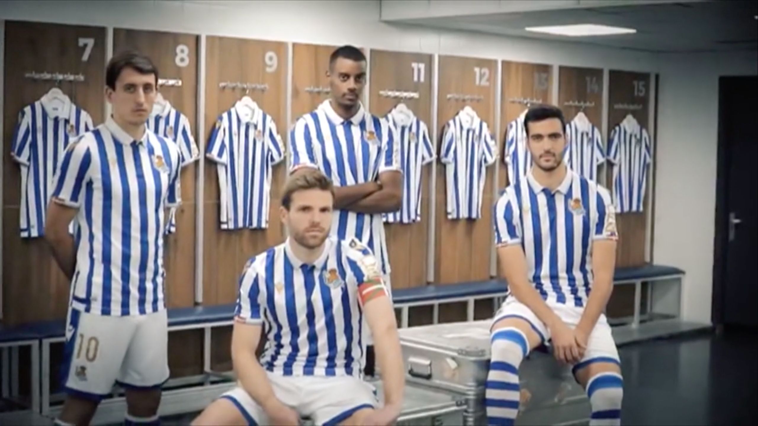  Camiseta con la que la Real Sociedad jugó la final de Copa del Rey en 2021.