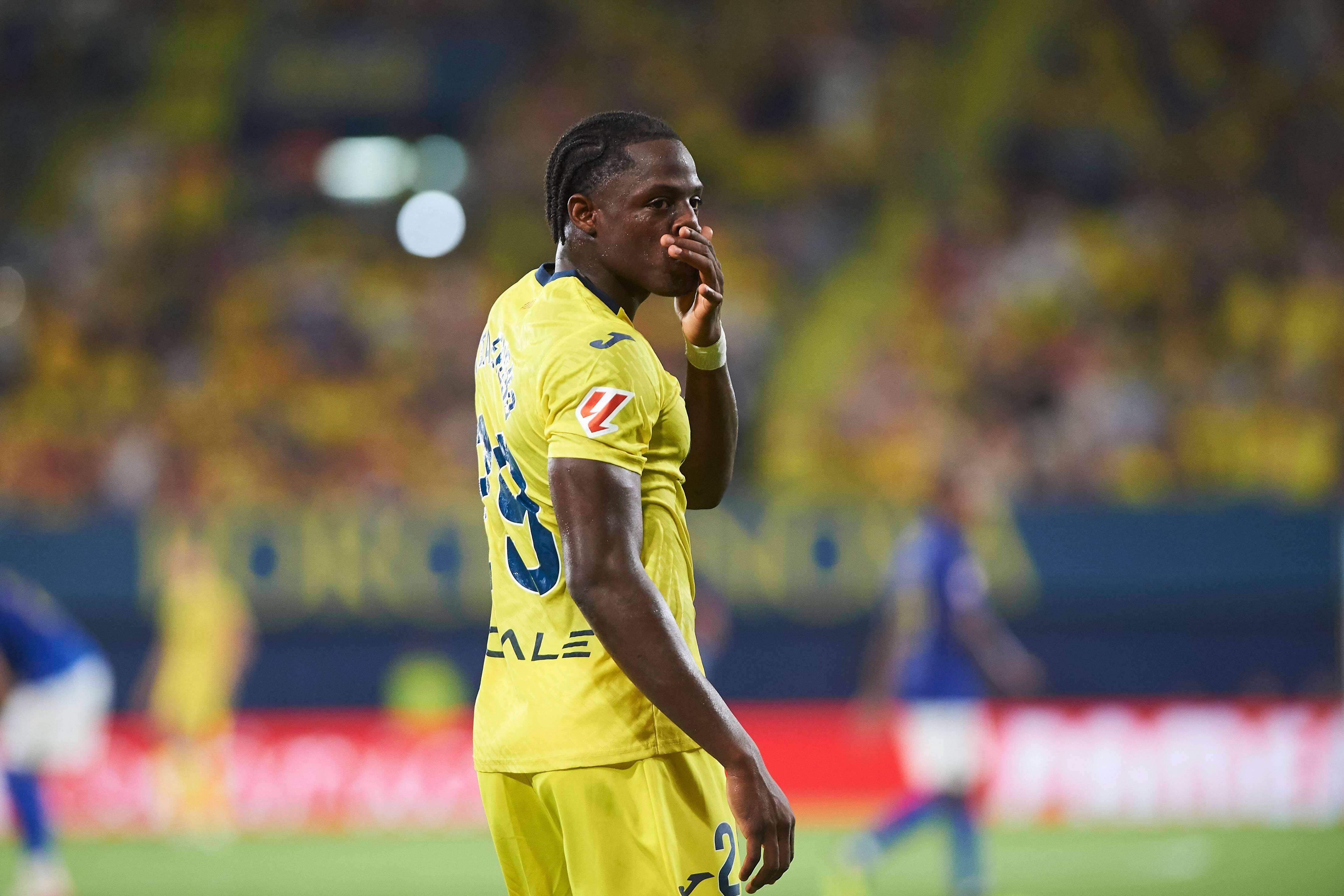 Etta Eyong, en un partido con el Villarreal.