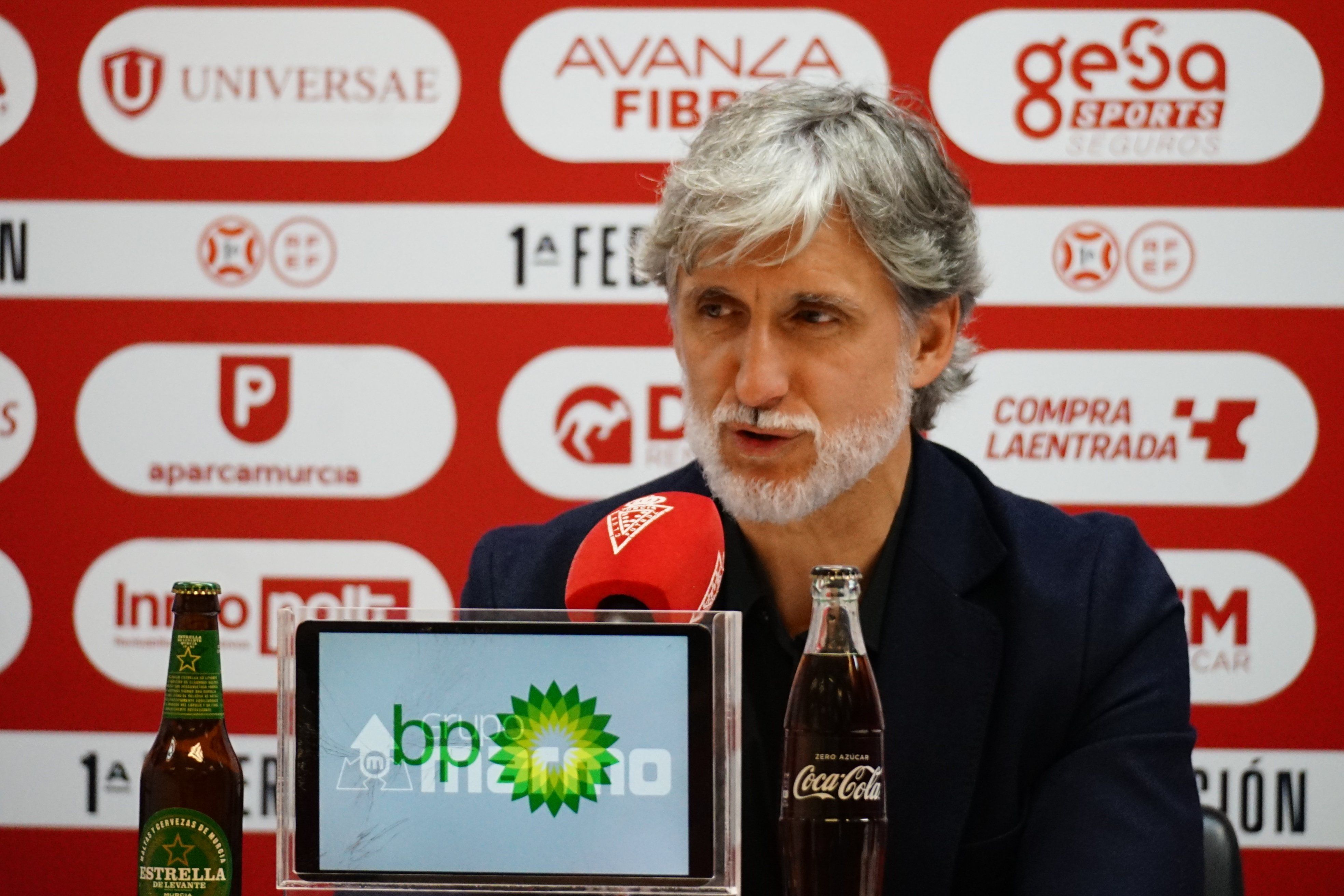 Pablo Alfaro en su presentación con el Real Murcia.