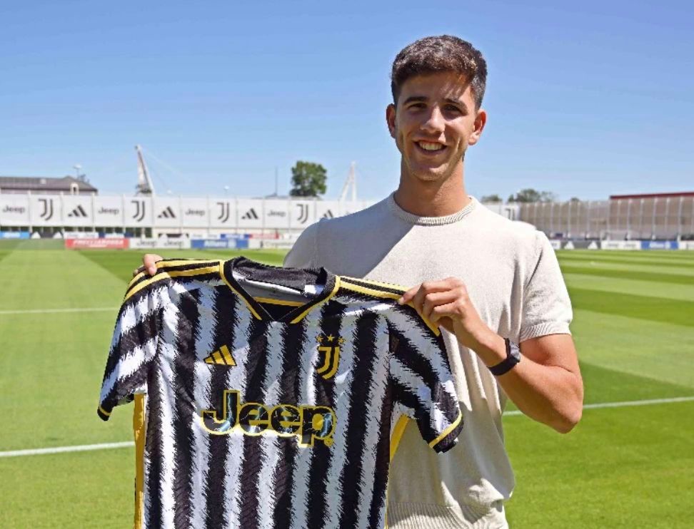  Facu González firmó por la Juve