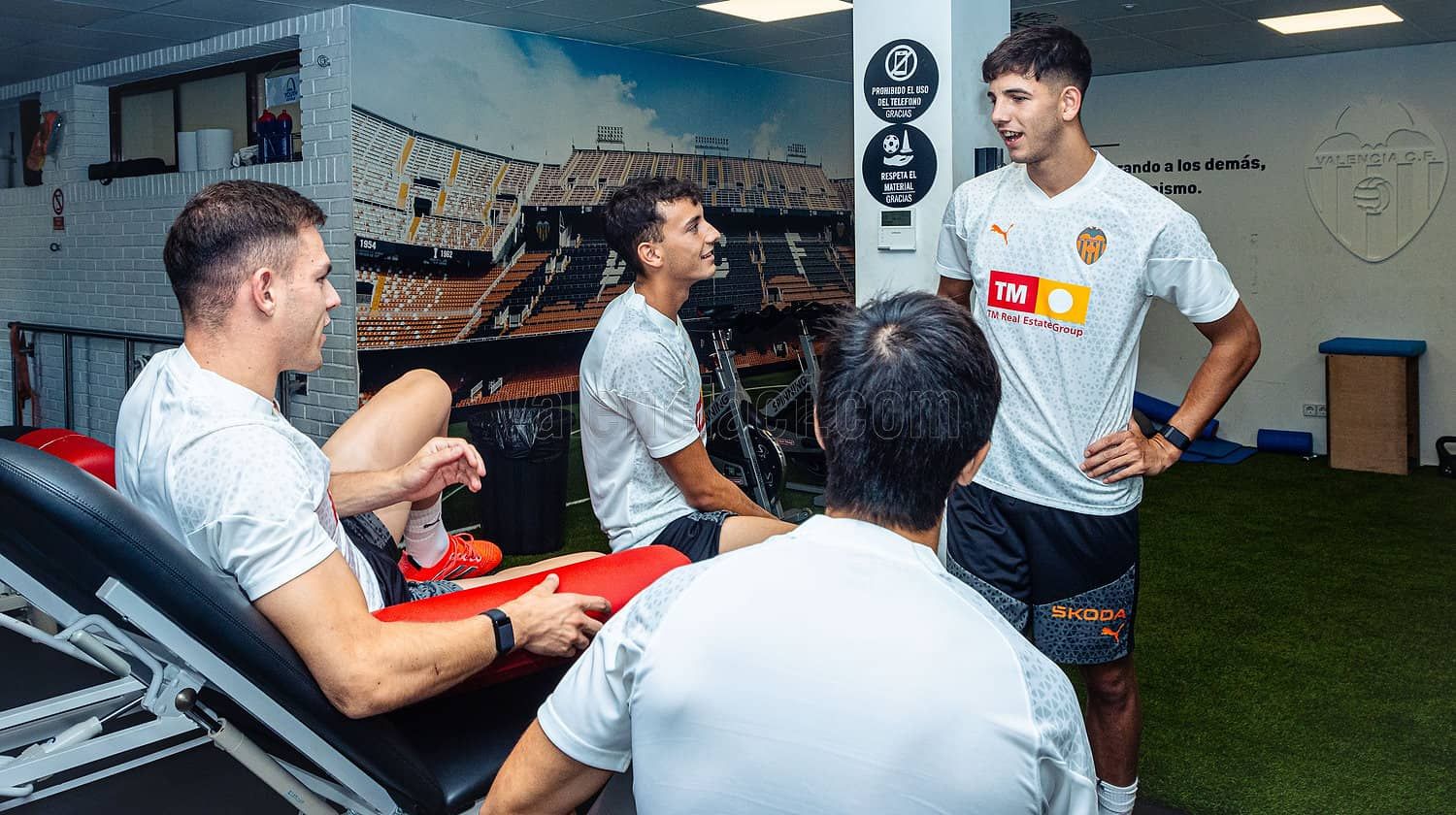 Facu González ya está en Paterna con el VCF Mestalla.