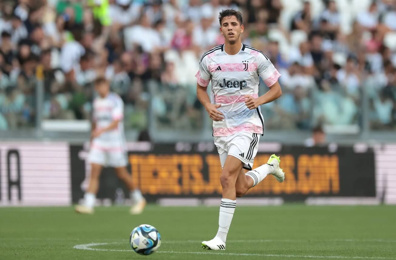  Facundo González, durante un partido con la Juventus.