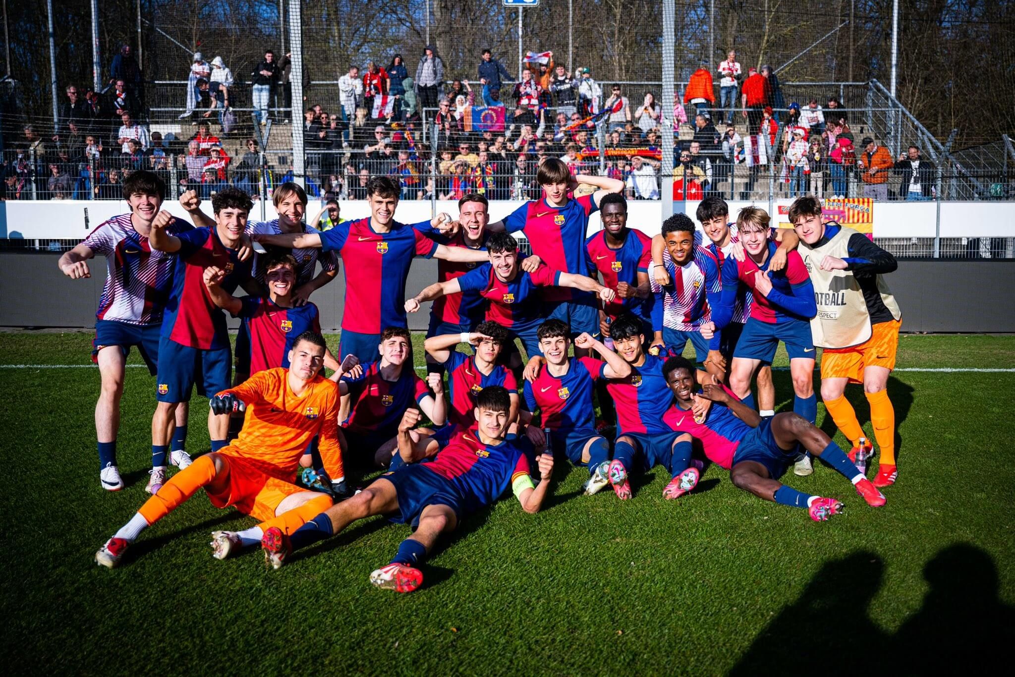 La celebración del juvenil del Barça
