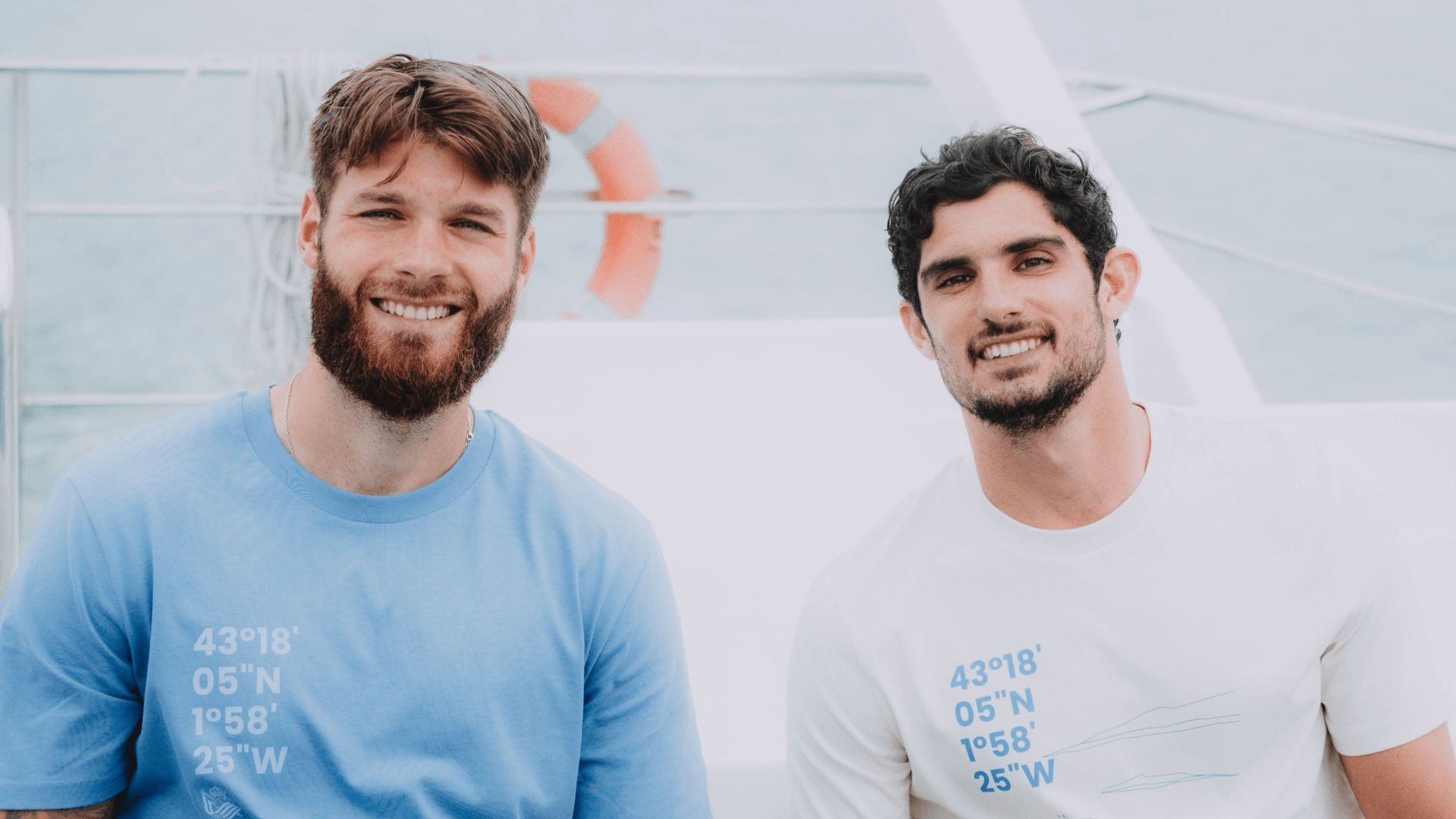  Gonçalo Guedes y Caleta-Car, de paseo por San Sebastián.