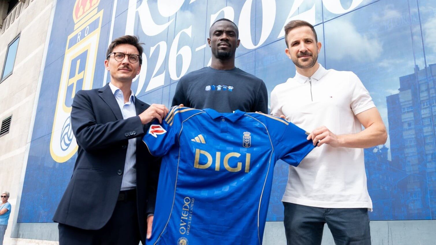  Eric Bailly, nuevo jugador carbayón.