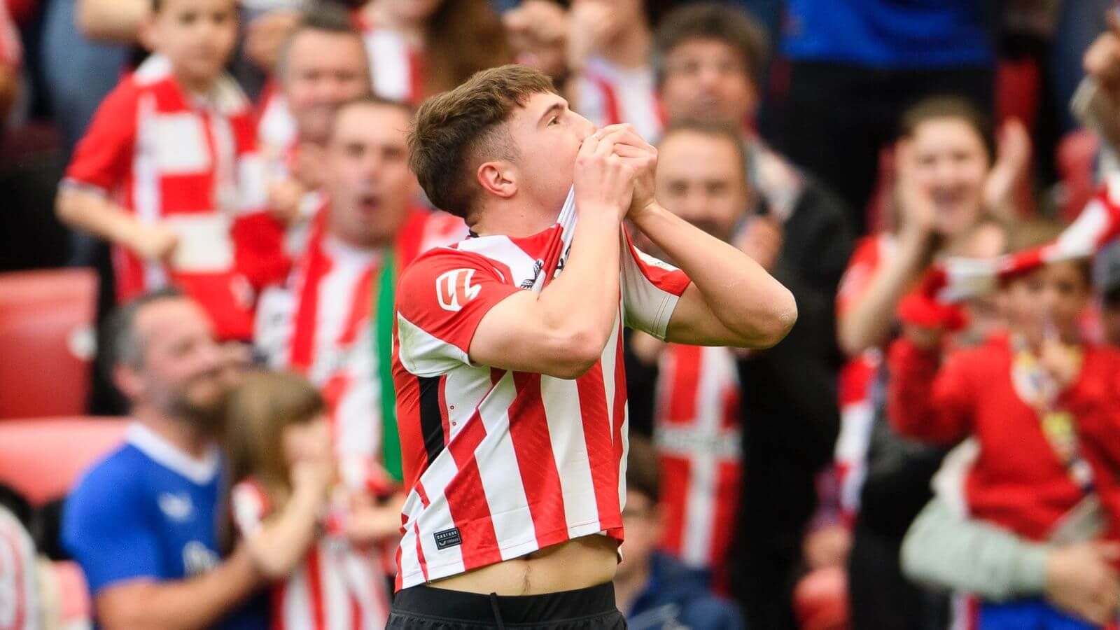  Gol de Mikel Jauregizar ante el Valladolid en San Mamés.