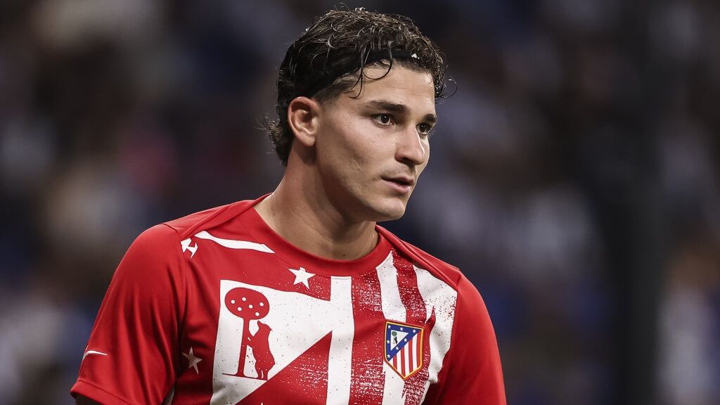  Julián Álvarez en el RCDE Stadium