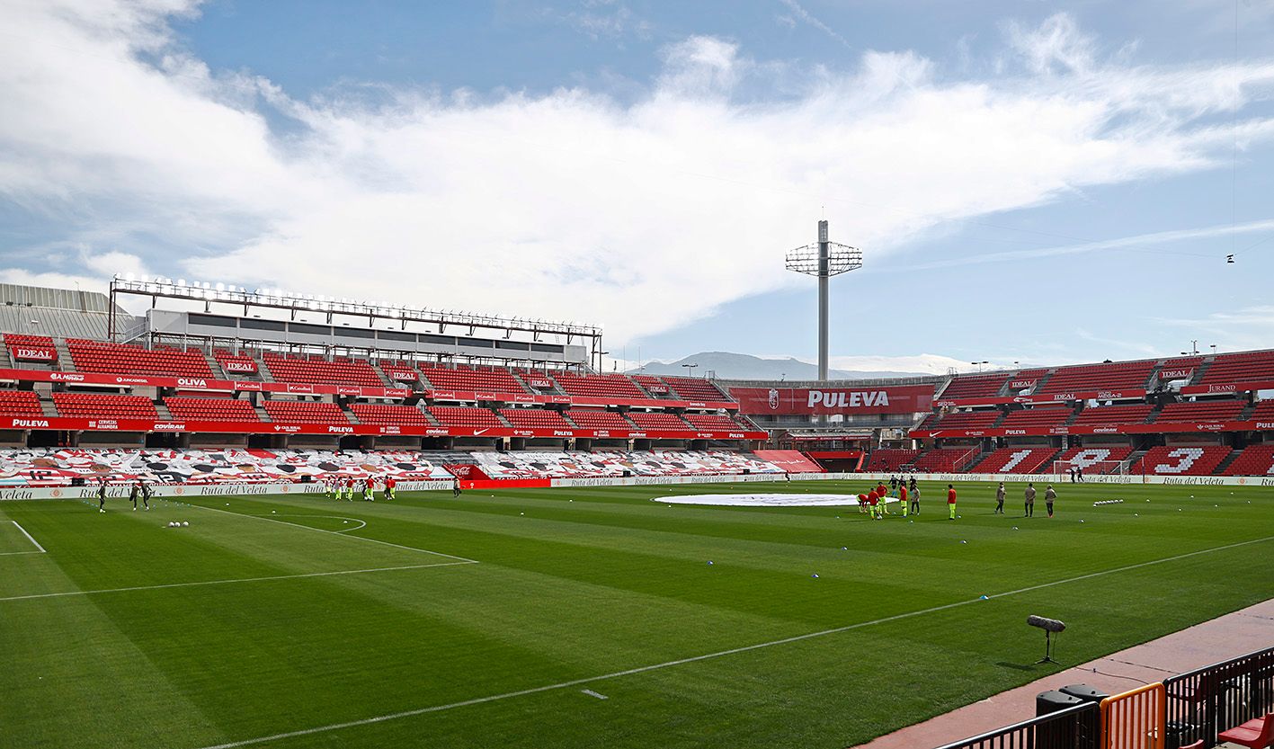  Los Cármenes, estadio del Granada, sede del UD Maracena - Valencia CF de Copa del Rey