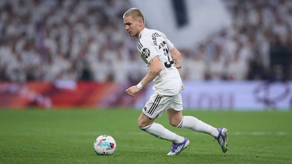  Franco Mastantuono en su primer partido con el Real Madrid (Cordon Press)