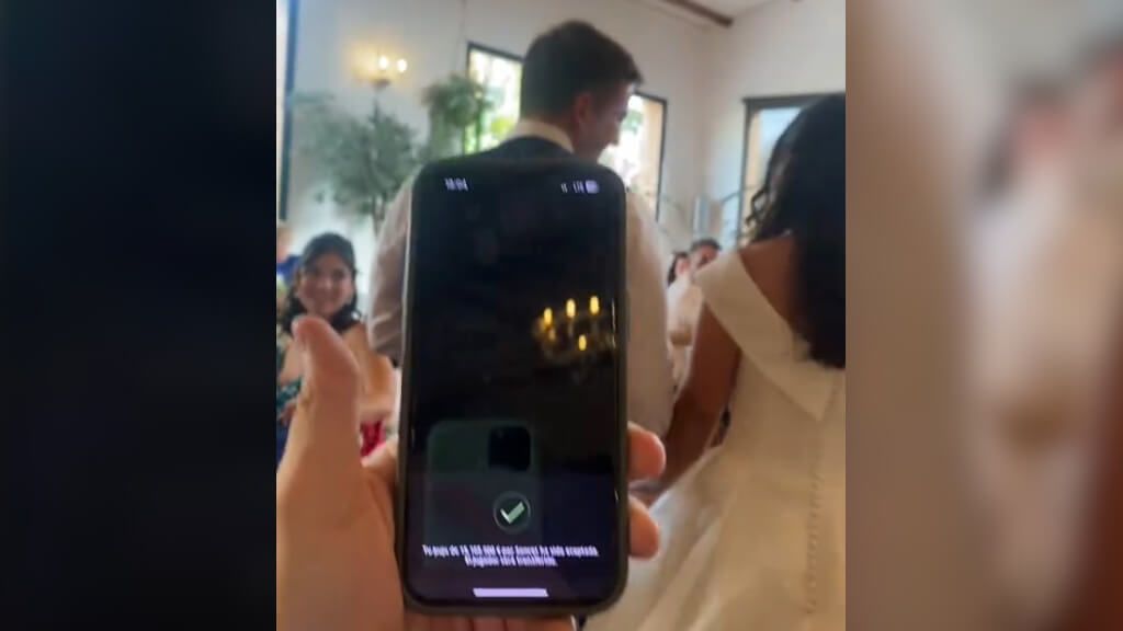  El momento del clausulazo completado (@alexsolaz)