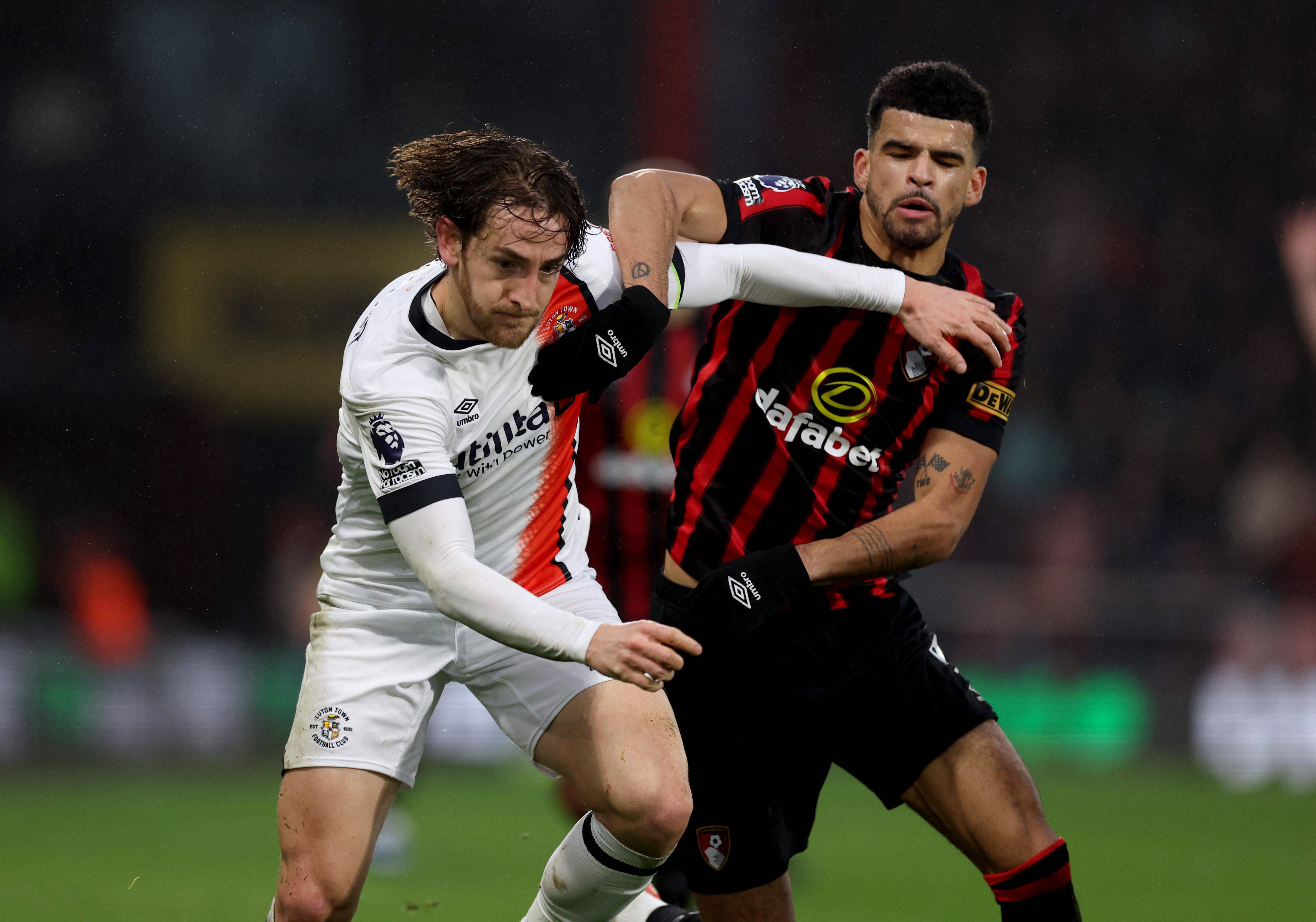 Tom Lockyer, durante el partido del Bournemouth-Luton..