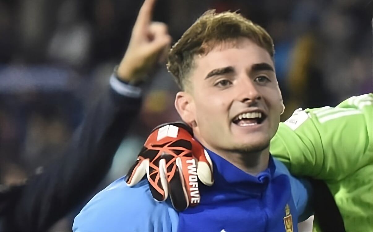  Marcos Cuenca, con el primer equipo del Real Zaragoza.