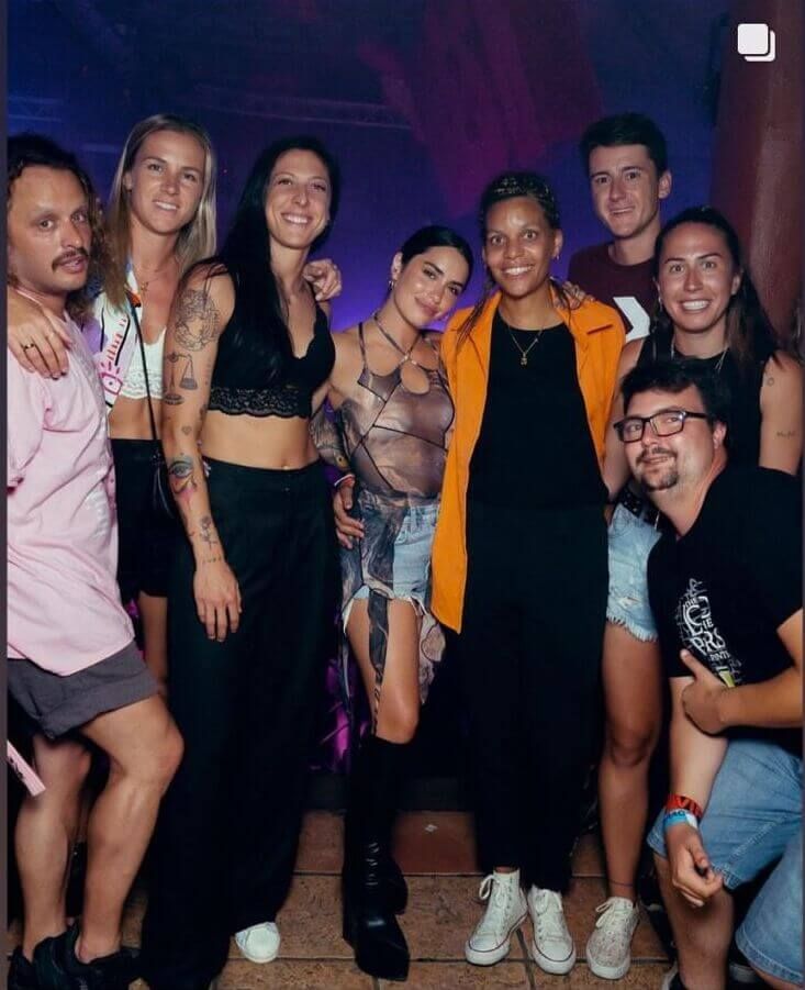  Ana Ecube junto a Jenni Hermoso