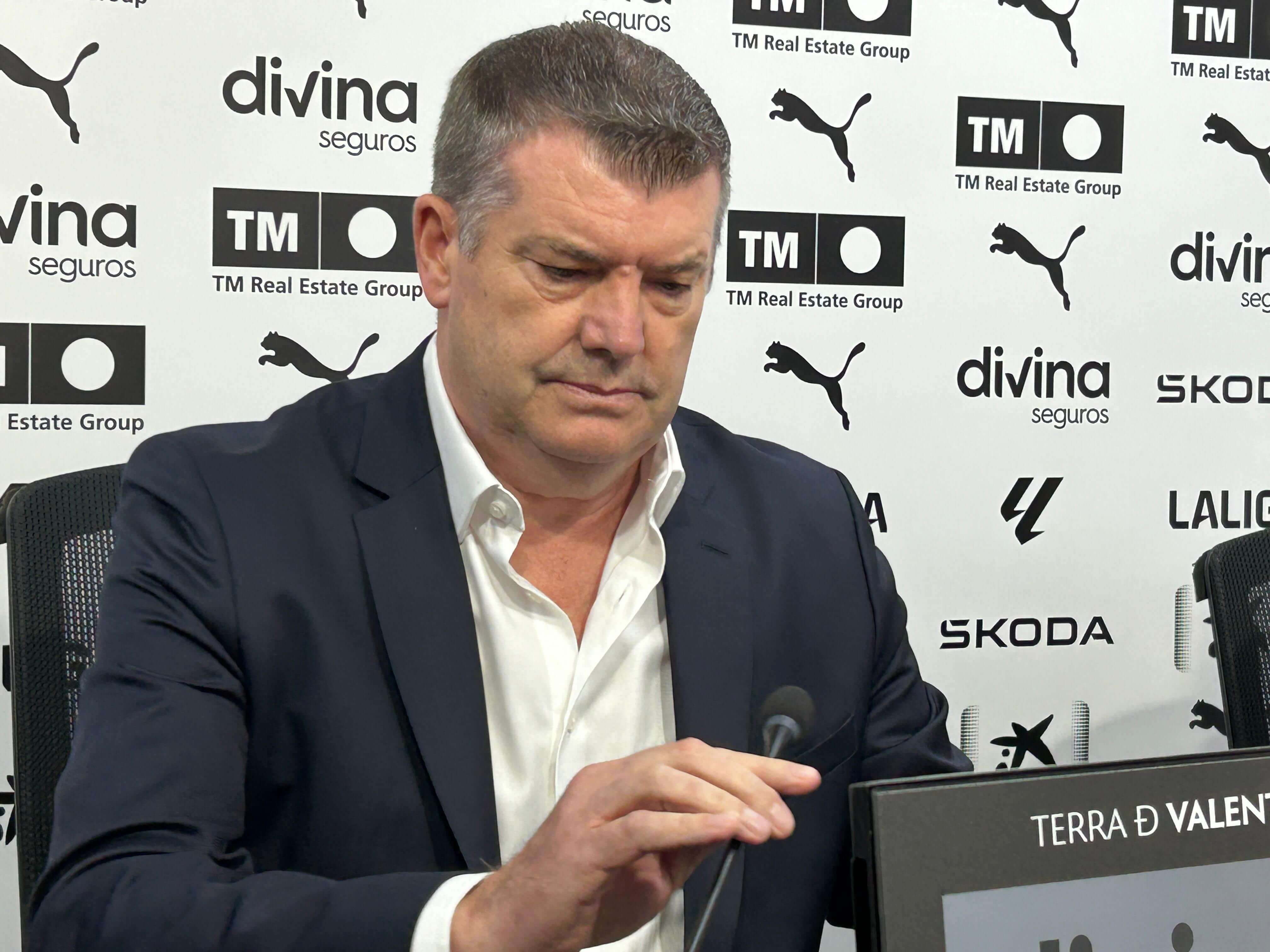  Ron Gourlay en su rueda de prensa con el Valencia CF habló de Diego López.