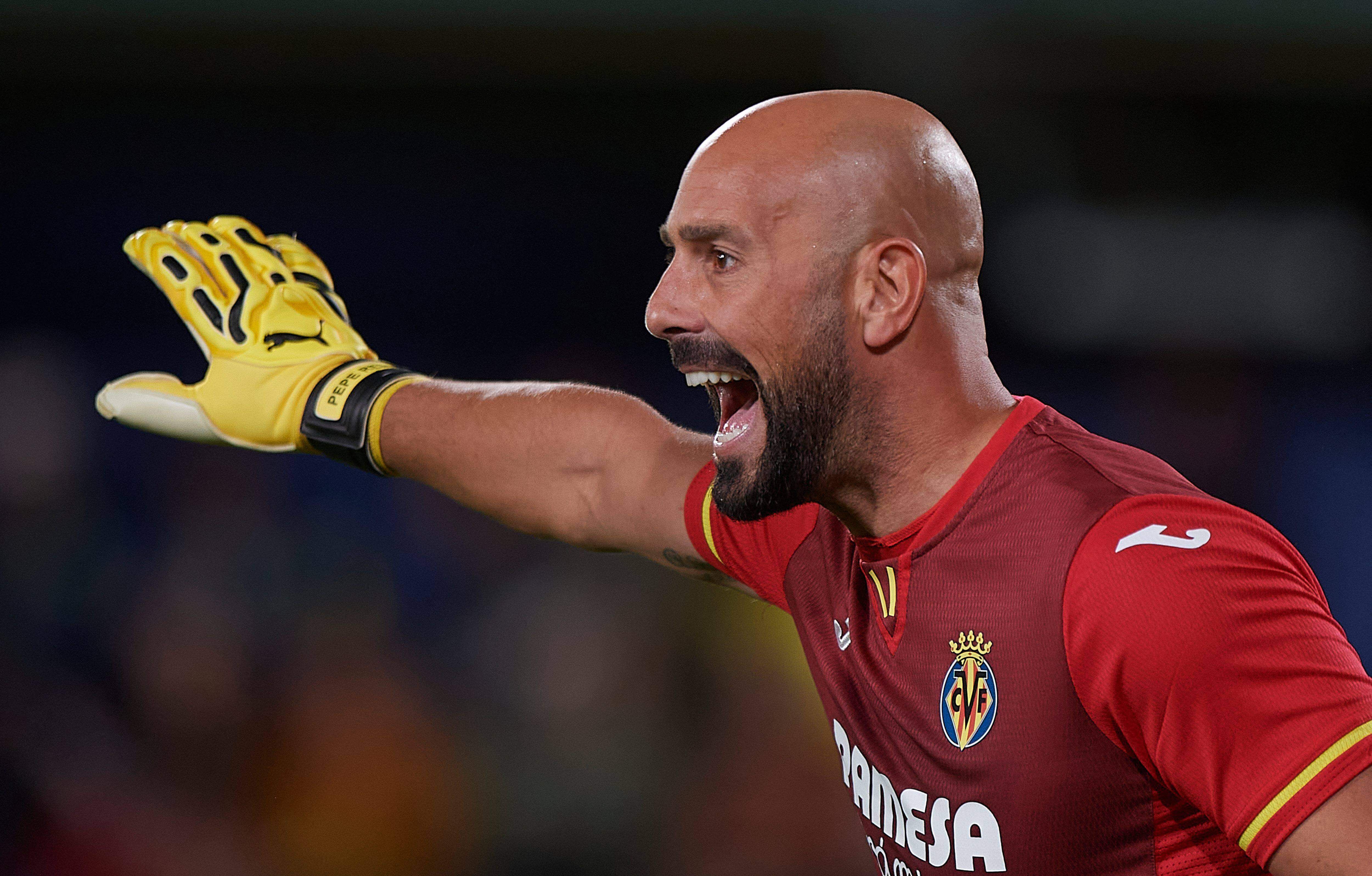 Pepe Reina en uno de sus partidos esta temporada en el Villarreal (Cordon Press)