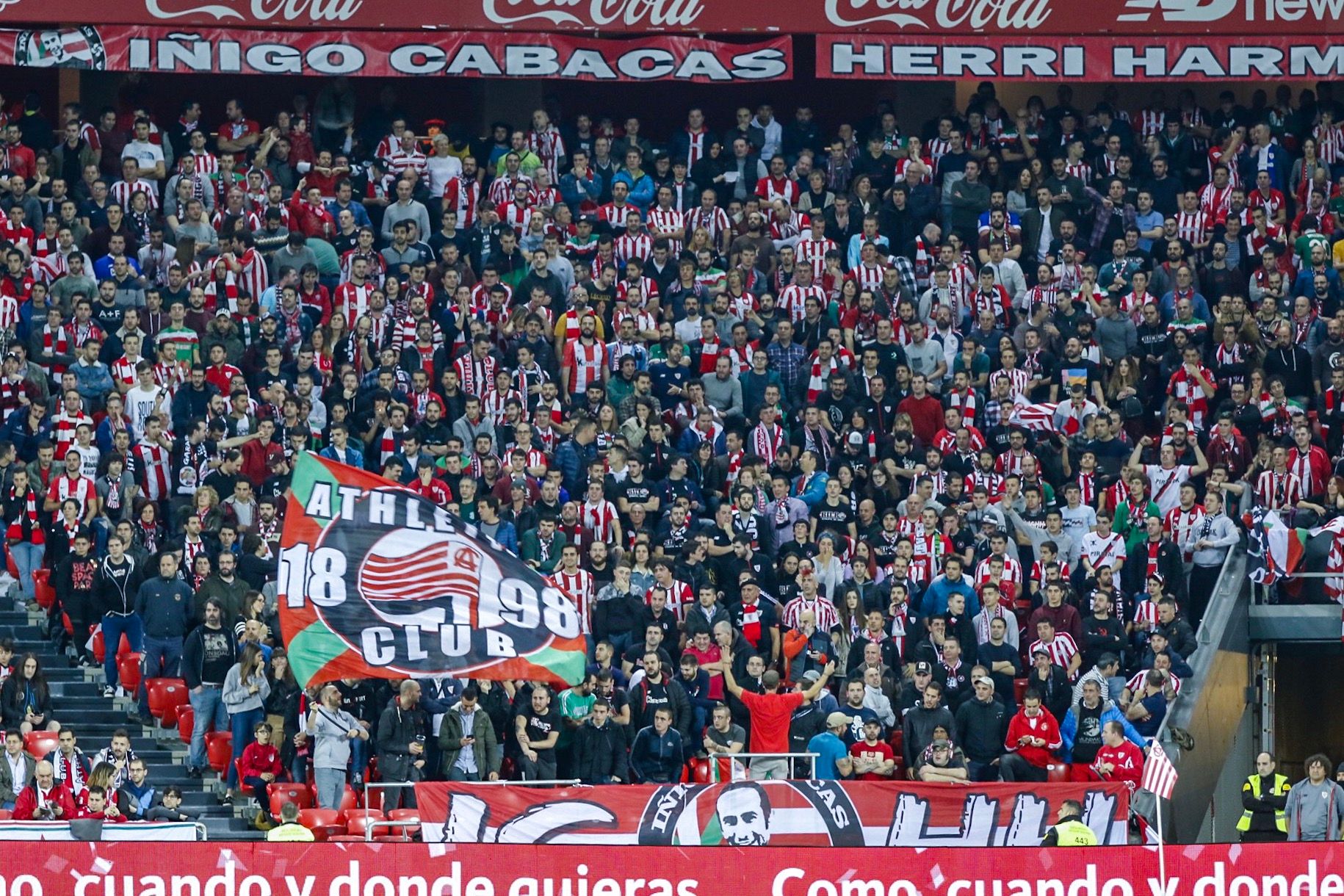  San Mamés alucinó con el gol de penalti de Aduriz al Pucela.