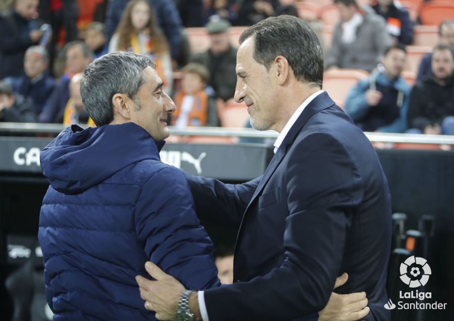  Ernesto Valverde y Voro, en el Valencia CF - Athletic Club de Mestalla.