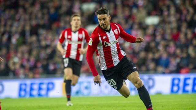  Aritz Aduriz fue titular en el duelo de Copa ante el Sevilla.
