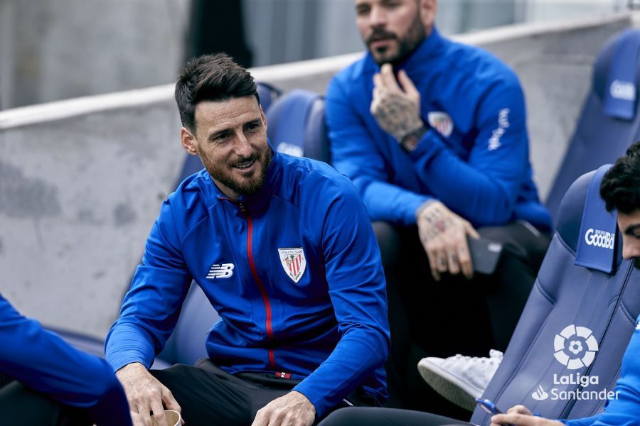  Aritz Aduriz minutos antes de empezar el derbi en el Reale Arena.