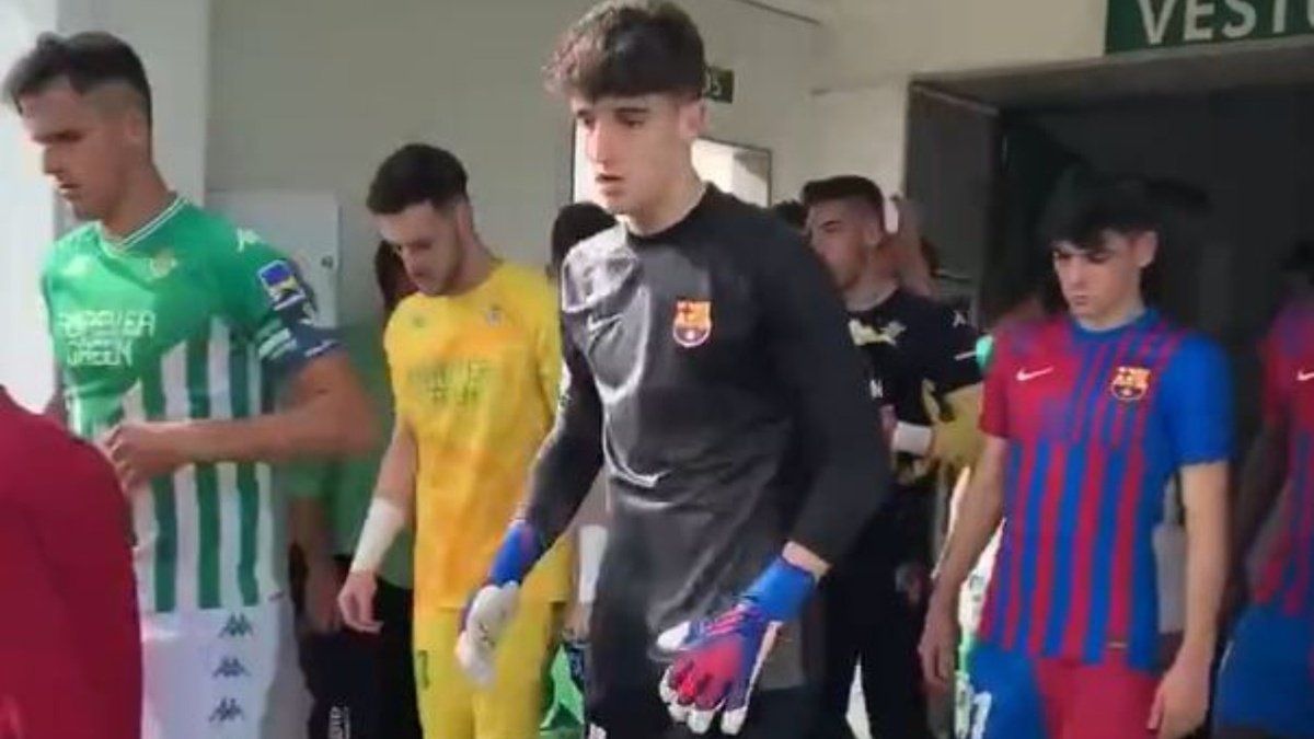 El vizcaíno Ander Astralaga, guardameta del Juvenil A del Barça, era conocido como "el futuro Kepa" en Lezama.