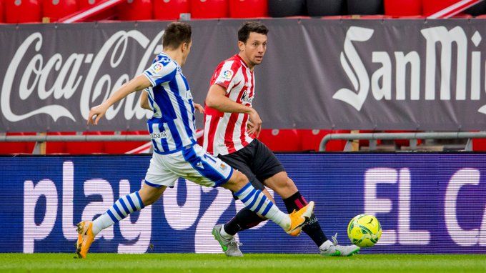  Mikel Vesga, titular durante el derbi ante la Real Sociedad.