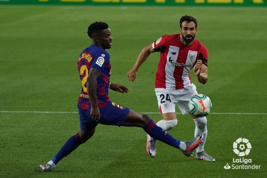 Balenziaga, junto a Semedo durante un lance del Athletic-Barça.